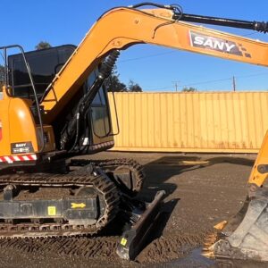 MINI EXCAVADORA