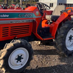 TRACTOR AGRICOLA
