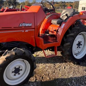 TRACTOR AGRICOLA